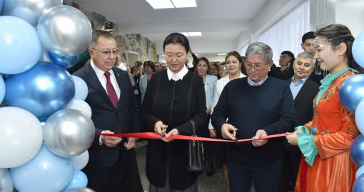 В КазНУ открыли казахстанско-американский центр по исследованию цитоматрицы