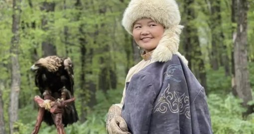Главная героиня документального фильма «The Eagle Huntress» Айшолпан Нургайып выходит замуж