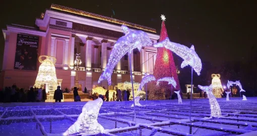 Алматы по-настоящему преобразился в преддверии новогодних праздников