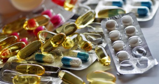 Более 750 упаковок за полгода: просроченные лекарства продавали в аптеках Казахстана