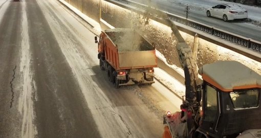 Снегопад в Алматы: коммунальные службы переведены на усиленный режим работы