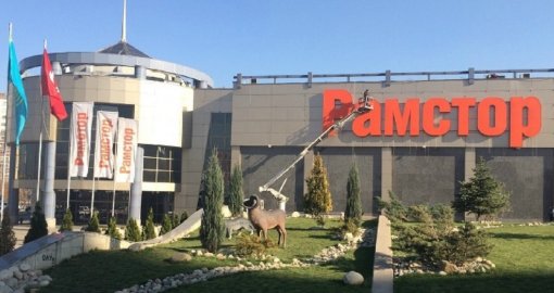 От катка в торговом центре до олимпийского золота: Болат Абилов вспомнил начало пути Шайдорова