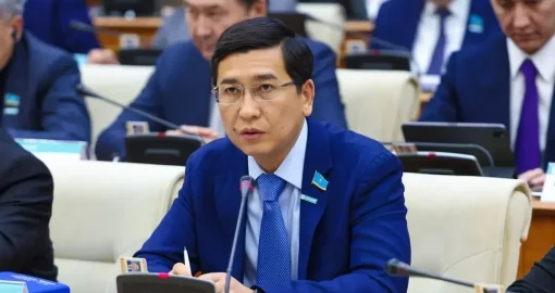 «Учитель не должен быть мобилографом, блогером»: какие поправки введены в Закон «О статусе педагога»