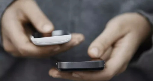 Посредники за 30-50 тысяч: как на проблеме с IMEI зарабатывают “решалы”