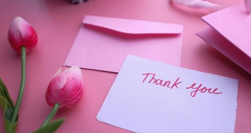 Токаев поздравил казахстанцев с Днем благодарности