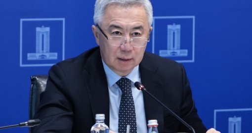 «Мы тоже экономим»: вице-премьер Жумангарин призвал бизнесменов урезать расходы вслед за Кабмином