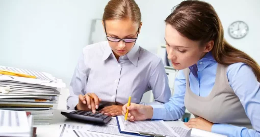 Некоторым казахстанцам могут доначислить налоги: чьи зарплаты попали под мониторинг