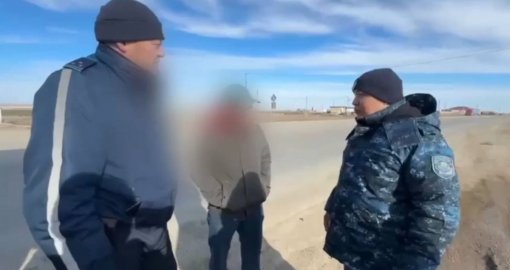 Лишенный прав водитель перевозил людей в Актюбинской области