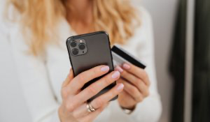 Как малому бизнесу выжить под тотальным контролем мобильных переводов в 2026 году