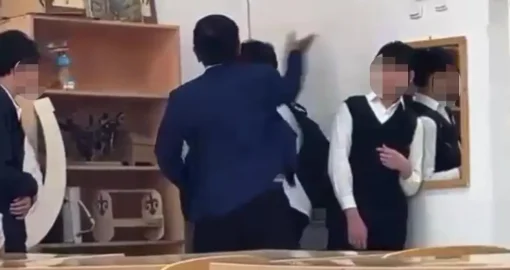 В Астане учителя уволили за применение насилия к школьнику