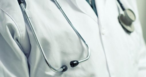 Акушер принимал мужчин, а психолог – умерших: в Павлодаре выявили фиктивные медуслуги