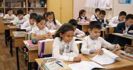Шесть или семь лет: в Казахстане объяснили, когда лучше отдавать ребенка в школу