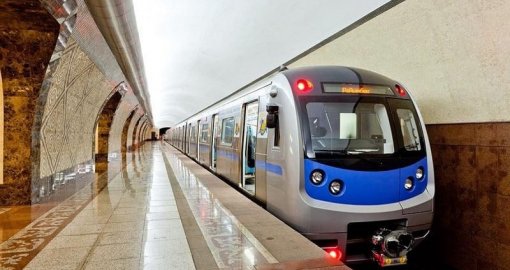 Пассажиров эвакуировали в метро Алматы