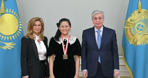 «278 миллионов за четыре года»: мама Бибисары Асаубаевой поставила под сомнение финансирование шахмат в Казахстане