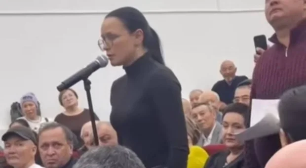 Жительницу Рудного наказали после скандала на слушаниях по переименованию улиц