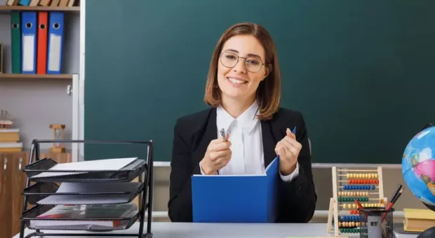 Инфляция «съела» доходы: учителя массово уходят в минус