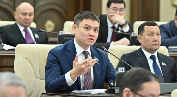 «Часть бизнеса умрет»: депутат Айтуар Кошмамбетов жестко раскритиковал налоговую реформу