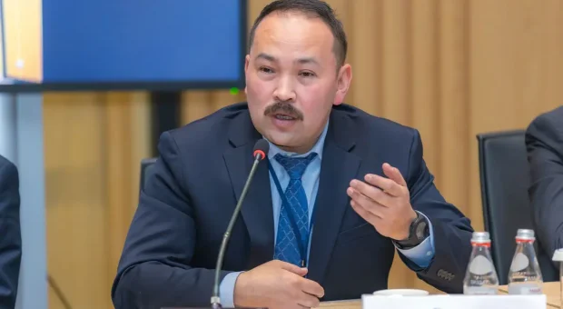 «Банкам нужно выращивать заемщиков»: Рысмамбетов объяснил, кто должен кредитовать экономику Казахстана