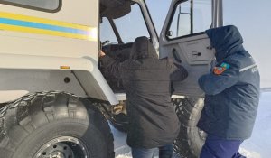 Спасатели вызволили водителя грузовика из снежного заноса в Мангистау