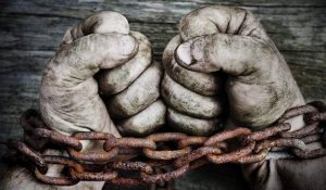 Многодетная мать продавала людей в рабство: шокирующий приговор суда в области Абай