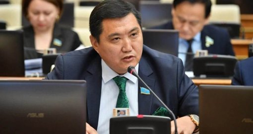 «Ты ставишь на кон судьбы людей»: депутат Базарбек заявил, что ужесточение наказаний не остановило пьяных за рулем